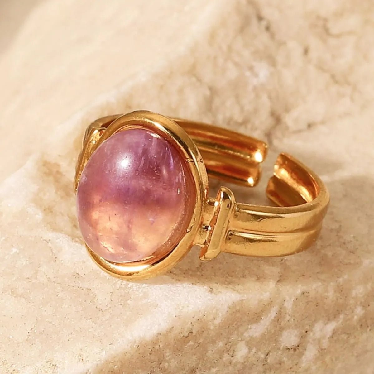 EmberStone Vintage Ring - Ivory Embers