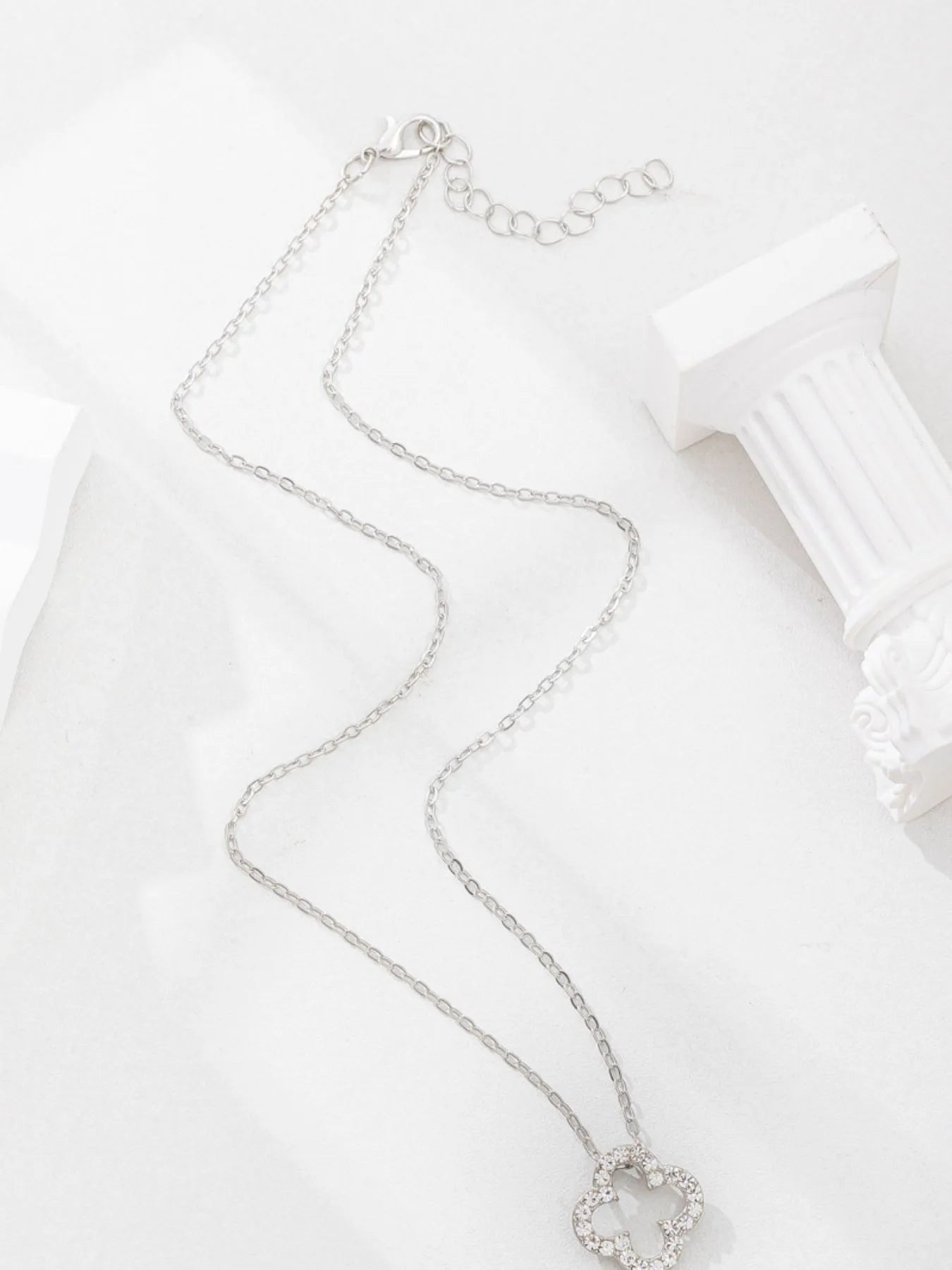 LuckyBloom Necklace - Ivory Embers