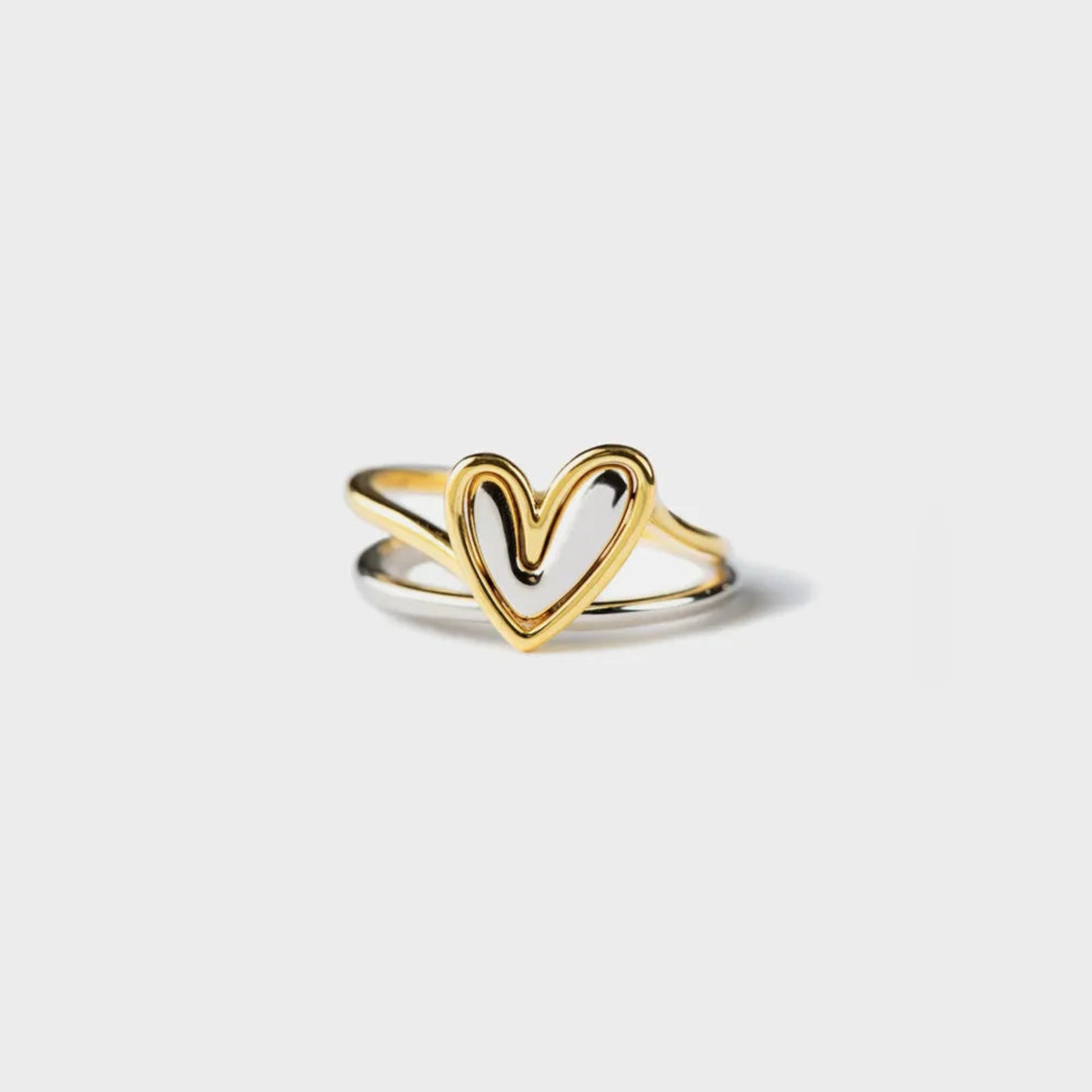 Vera Heart Ring - Ivory Embers