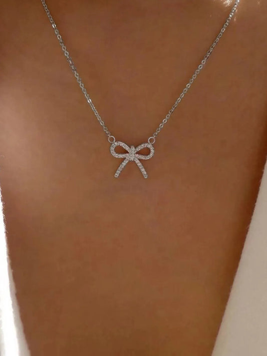 The GlimmerKnot Necklace - Ivory Embers