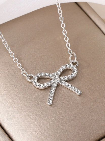 The GlimmerKnot Necklace - Ivory Embers