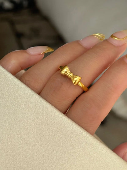 GoldenBow Ring - Ivory Embers