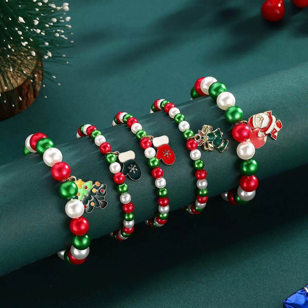 Merry and Charmed Pearl - Ivory Embers