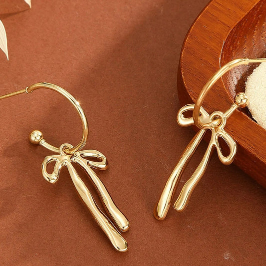 The Aurora Ties Earrings - Ivory Embers